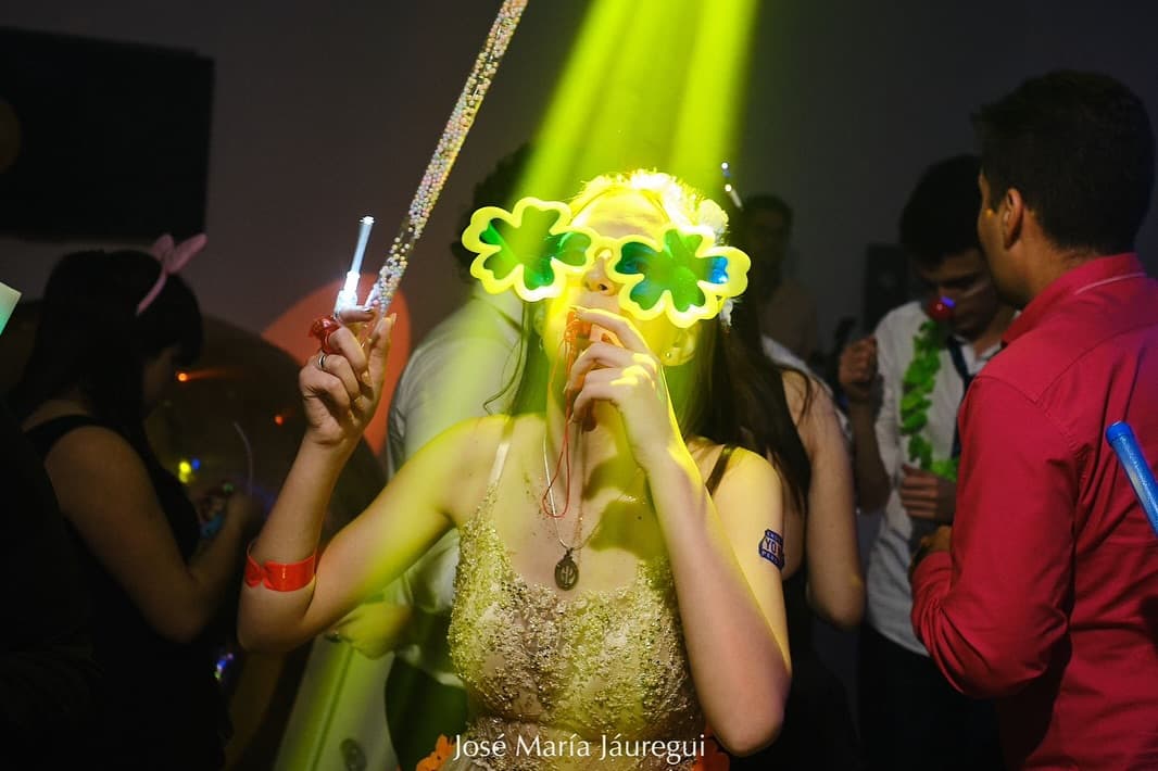 Torta rosa con masas finas